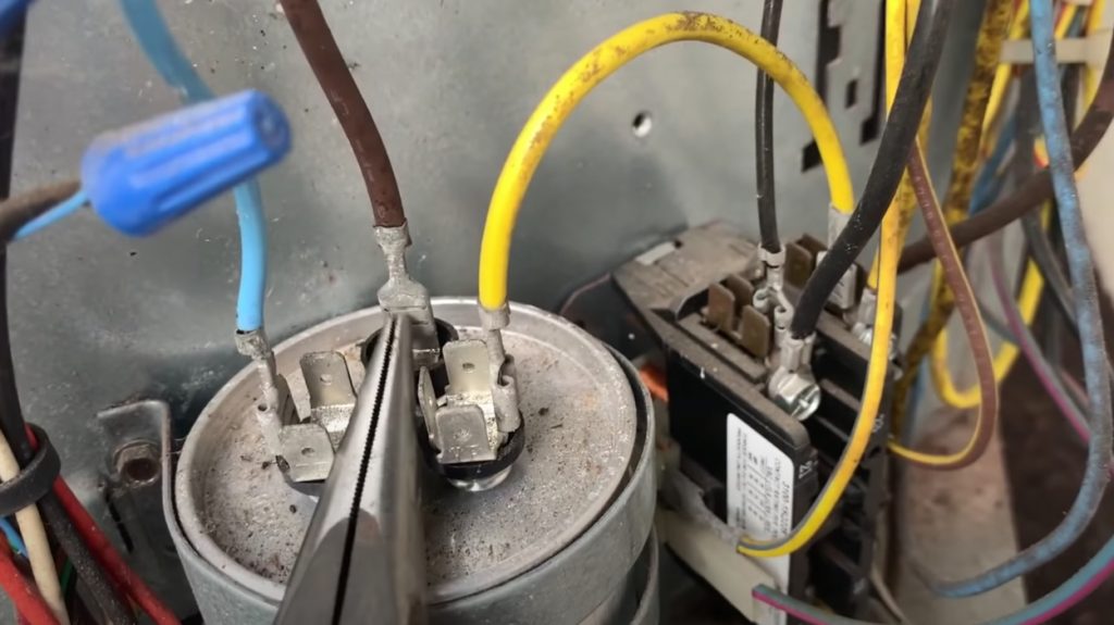 Diagnosing and Replacing a Run Capacitor HVAC School